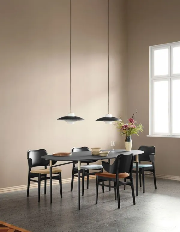Best Warm Nordic Affinity Table Black