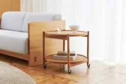 Best Brdr. Krüger Bølling Bakkebord 50 / Røget Olieret Eg Veneer/Veneer