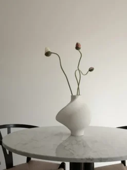 Fashion Louise Roe Caramic Pirout vase Rå hvid