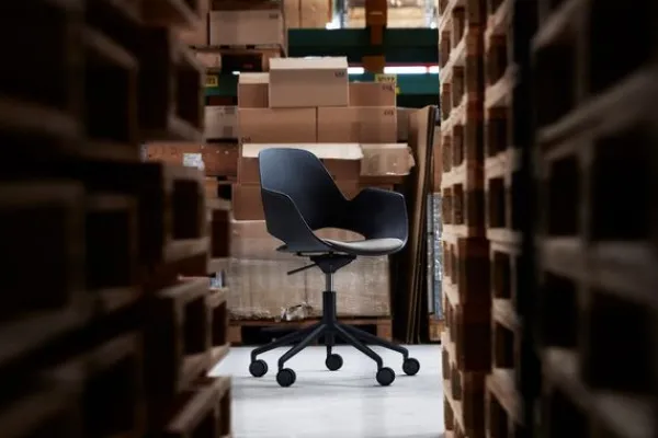 Best HOUE FALK Chair / 5 Star with Castors Black