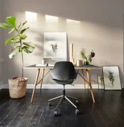 Best HOUE FALK Chair / 5 Star with Castors Black