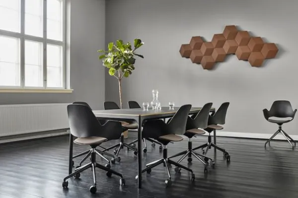 Best HOUE FALK Chair / 5 Star with Castors Black