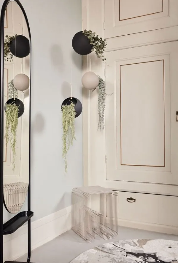 AYTM Globe Hangning Flowerpot