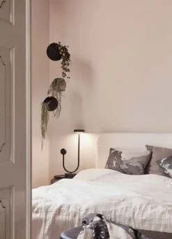 AYTM Globe Hangning Flowerpot