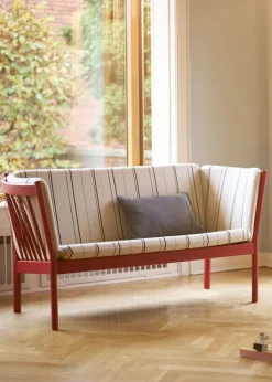 Best FDB Møbler / Furniture J148 2 pers af Erik Ole Jørgensen Eg, Natur, Lakeret / Uld, Rødternet Hestedækken