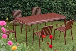 HAY PALISSADE / Table