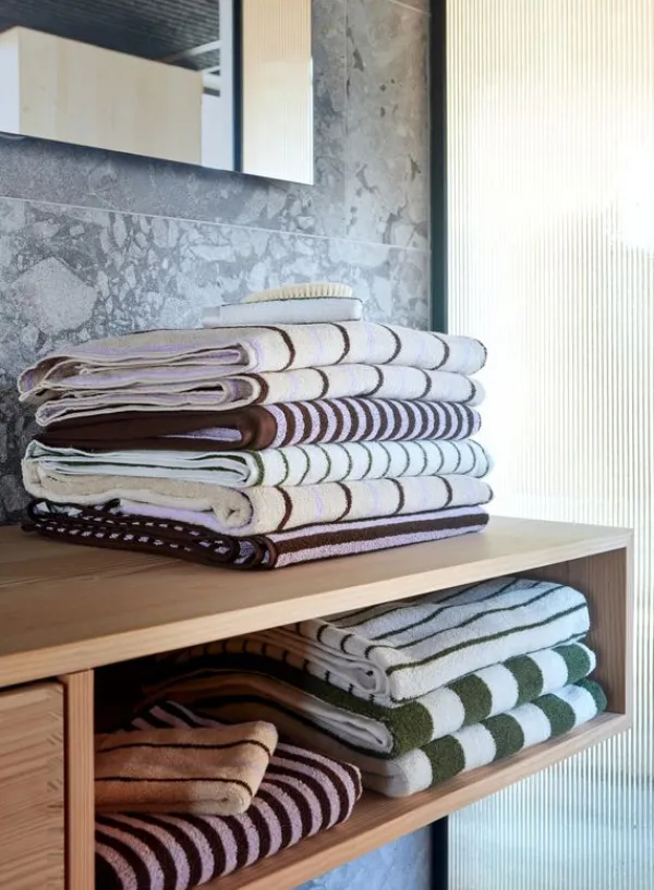 Clearance OYOY LIVING Raita Towel Green medium